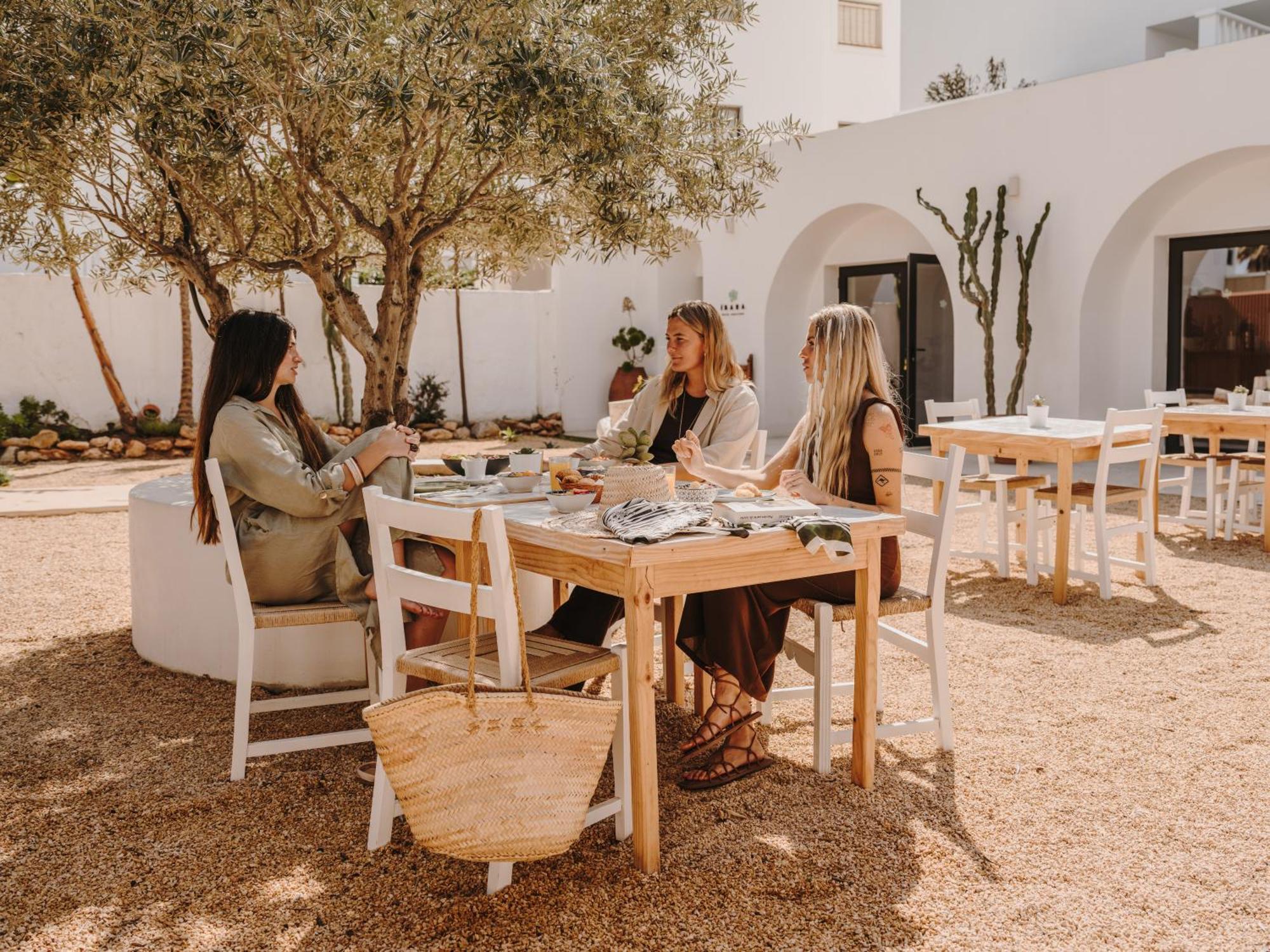 Ibara Ibiza Hotel Boutique Es Canar  Bagian luar foto